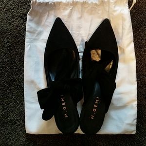 Handmade italian suede kitten heels